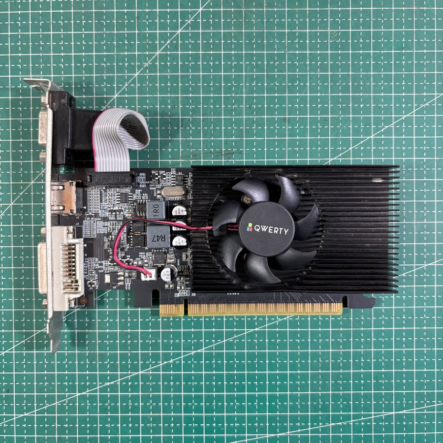 VGA QWERTY NVIDIA GeForce GT730 4GB DDR3 - Foto 1